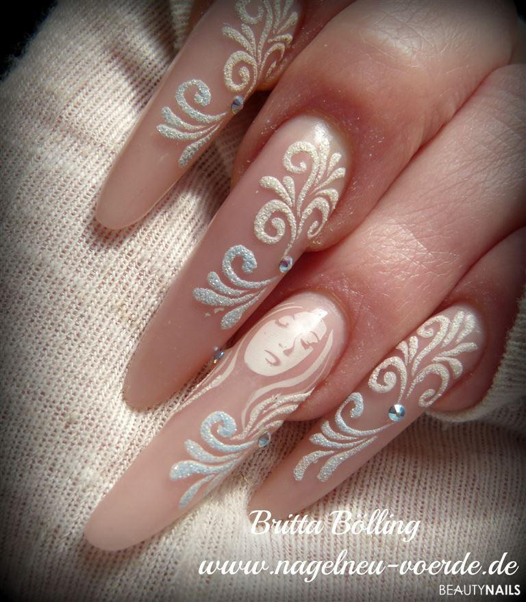 Nageldesign Stiletto
 Matt Look mit Sand Style Stilettos