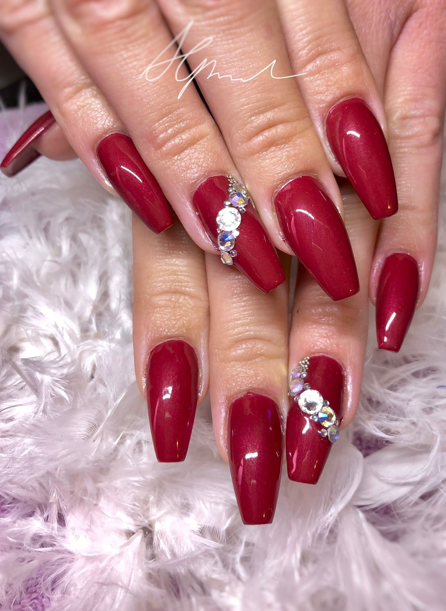 Nageldesign Strasssteine
 Ballerina Nägel in rot Strasssteine von Swarovski