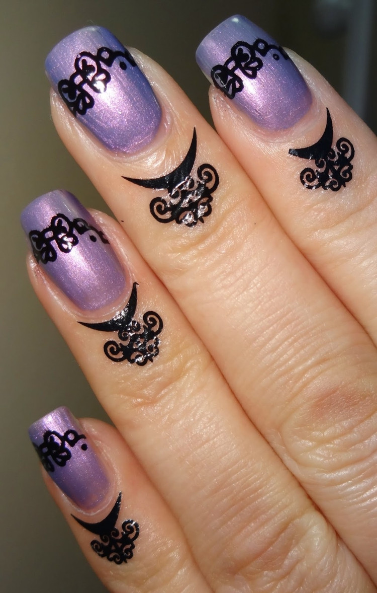 Nageldesign Tattoos
 Nageldesign Trend 2016 Die effektvollen Nagelhaut Tattoos