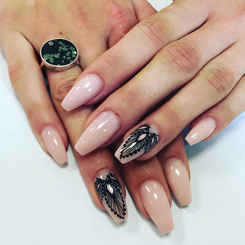 Nageldesign Trends Sommer 2019
 Naturnaegel Nageldesign L amina Beauty