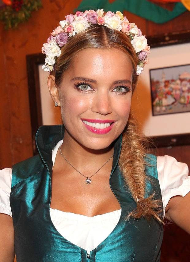 Oktoberfest Frisuren
 Dirndl Frisuren Die schönsten Oktoberfest Frisuren S