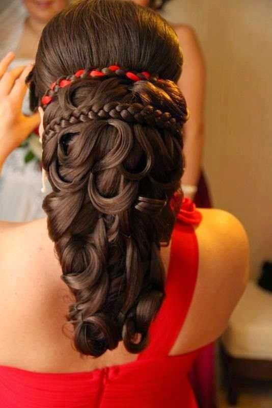 Orientalische Frisuren
 Wunderbare Orientalische Haarschnitt Frisuren Stil Haar