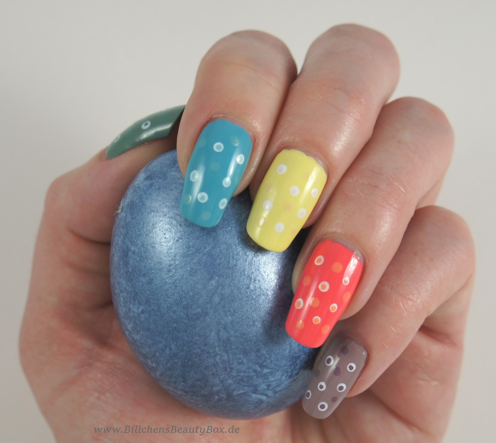 Oster Nageldesign
 Oster Nageldesign Eggcellent Ideas