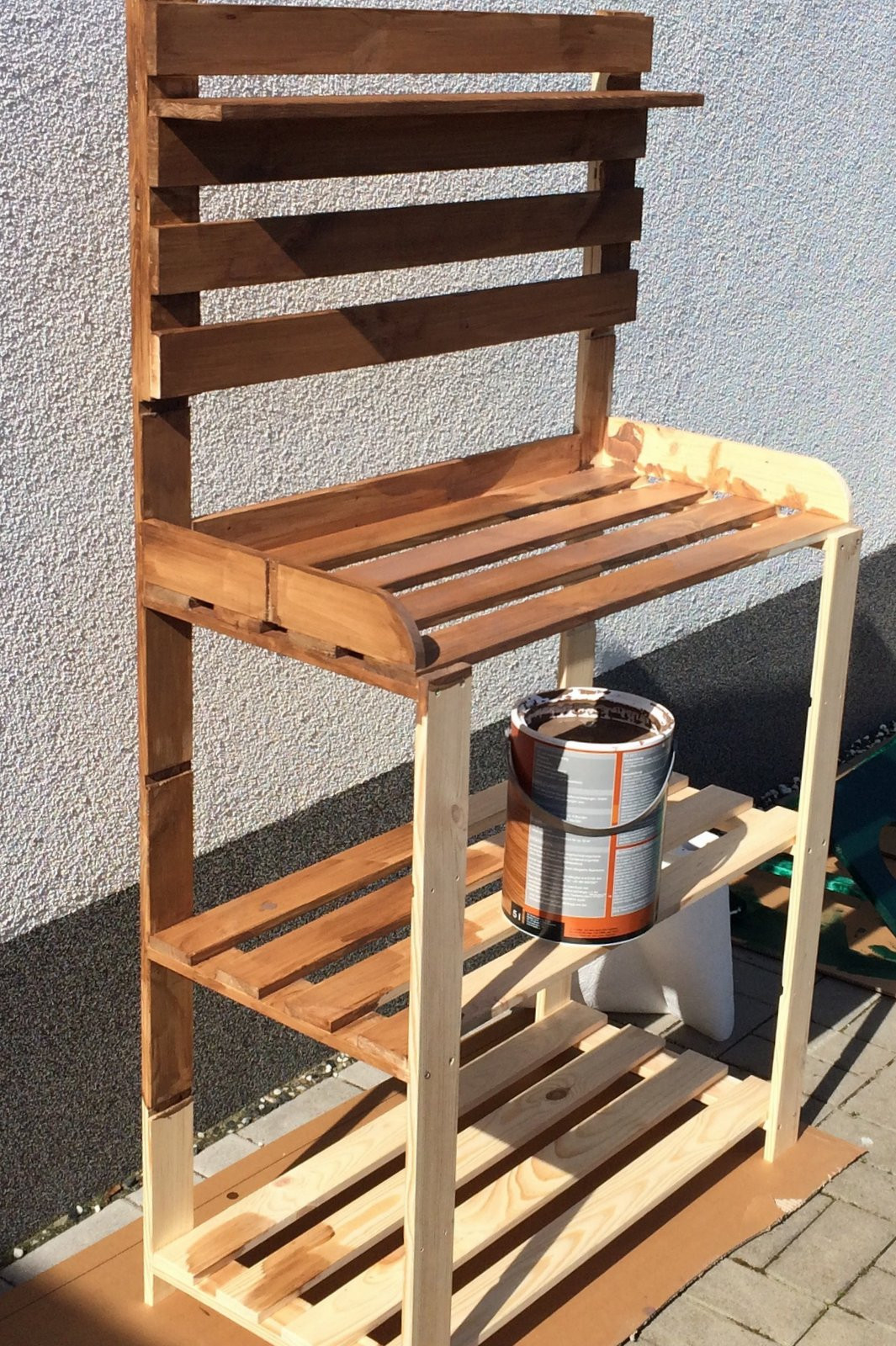 Pflanztisch Diy
 DIY Pflanztisch für den Garten selber bauen – Ländchenlust