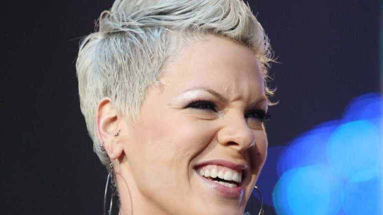 Pink Sängerin Frisuren
 Singer Pink has been mum on pregnancy rumors