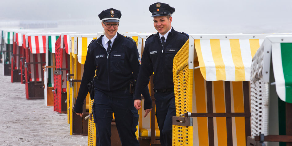 Polizei Geschenke
 Zweifelhafte Praxis bei der Polizei Windige Geschenke