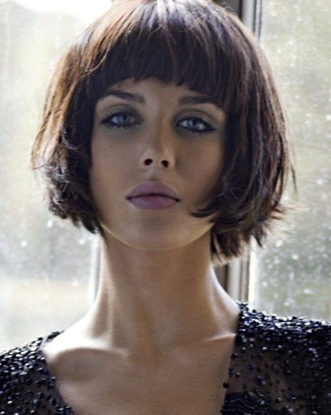 Pop Frisuren
 pagenschnitt mit pony kurzen bob pagen frisur retro style