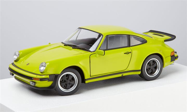 Porsche Geschenke
 Porsche 911 Turbo lichtgrün 1 24 Geschenke für Kinder