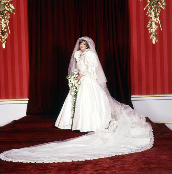 Prinzessin Diana Hochzeitskleid
 Prinzessin Diana Hochzeitskleid – Friseur