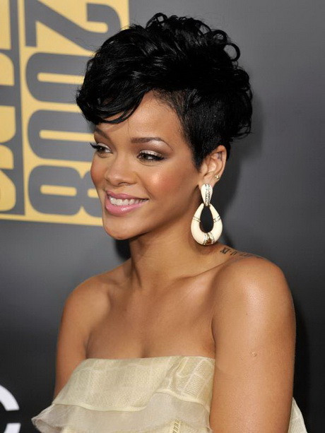 Rihanna Frisuren
 Rihanna frisuren kurz