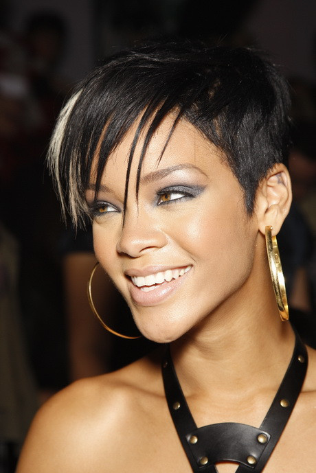 Rihanna Frisuren
 Rihanna frisuren