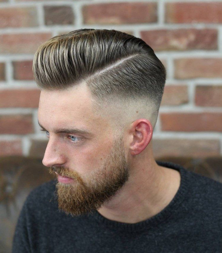 Rockabilly Haarschnitt
 Razor Faded Pompadour Frisur für Männer Frisuren
