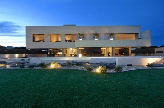 Ronaldos Haus
 Cristiano Ronaldo Selling His $7 Million House Real