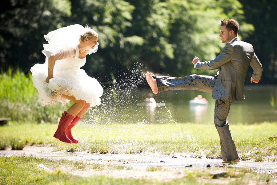 Schirm Hochzeit
 Mit Schirm Charme und Humor – eine Hochzeit im Regen