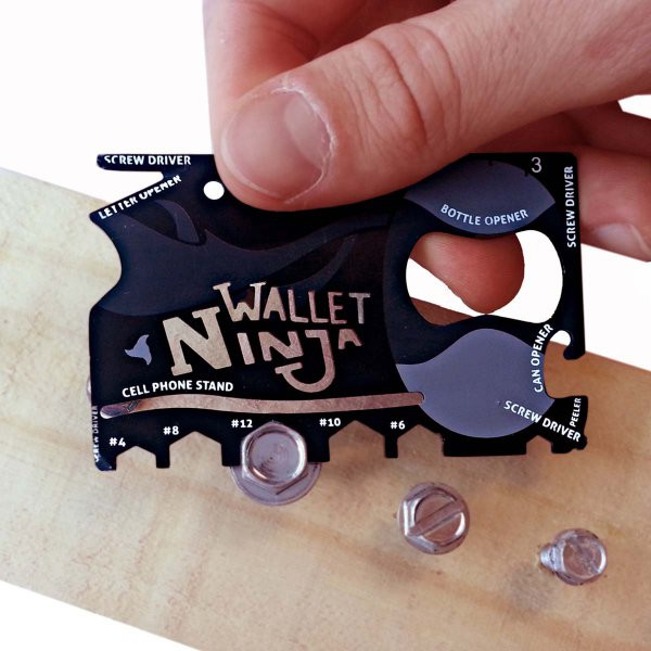 Schrottwichteln Geschenke
 Thumbs Up Wallet Ninja 18 in 1 Multi Tool online kaufen