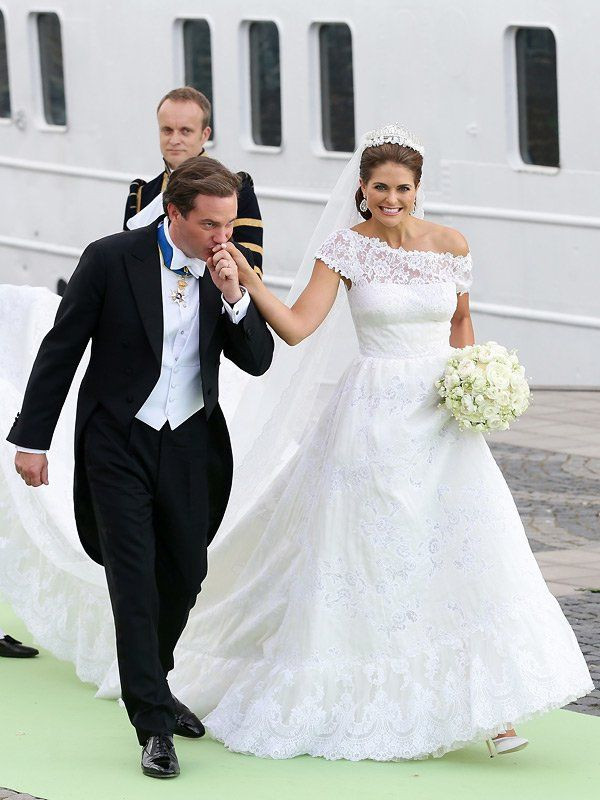 Schwedisches Königshaus Hochzeit
 Prinzessin Madeleines Brautkleid Test