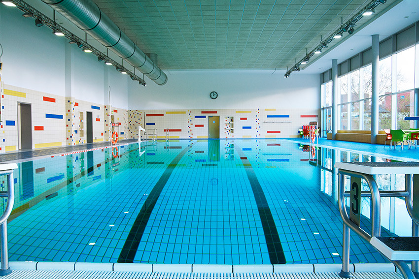 Schwimmbad Edewecht Öffnungszeiten
 Schwimmbad Kücknitz – Lübecker Schwimmbäder