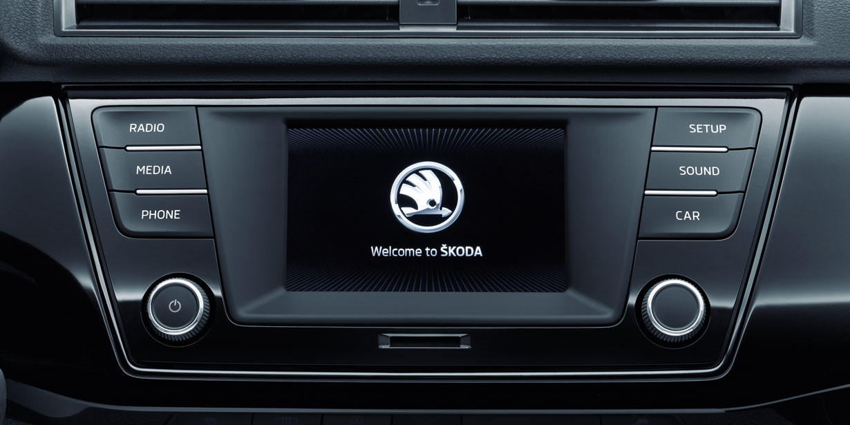 Skoda Swing
 Radio Swing Karoq