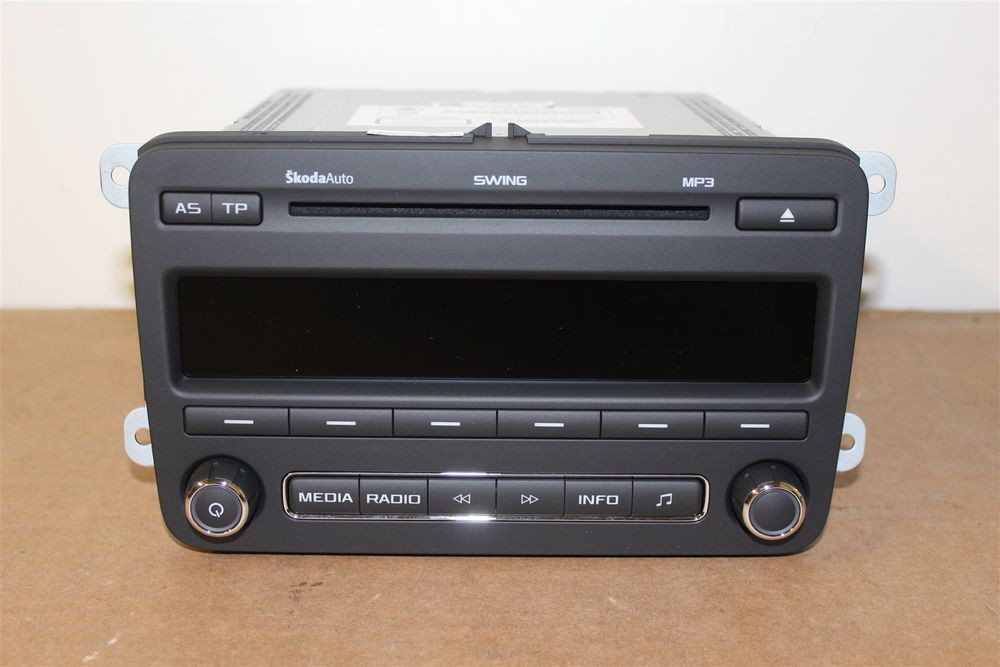 Skoda Swing
 Skoda Fabia Roomster SWING radio CD head unit 5J C