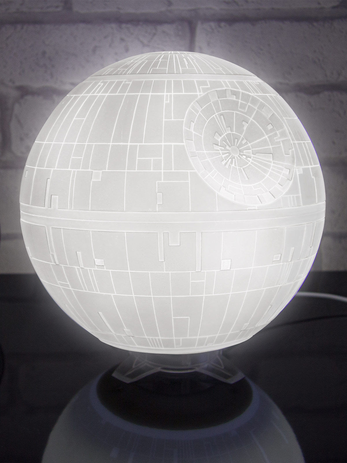 Star Wars Todesstern Lampe
 Star Wars Todesstern Lampe so macht ihr aus eurer ikea