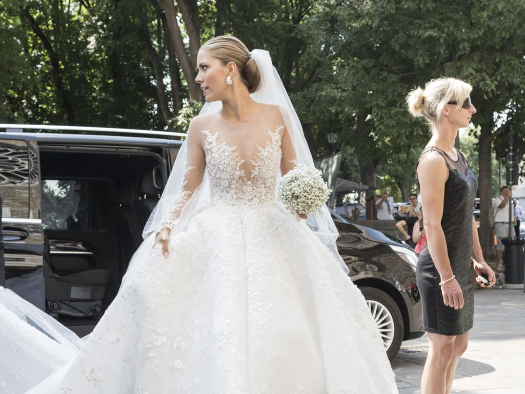 Swarovski Victoria Hochzeit
 Weißer Traum ER steckt hinter Vicky Swarovskis Brautkleid