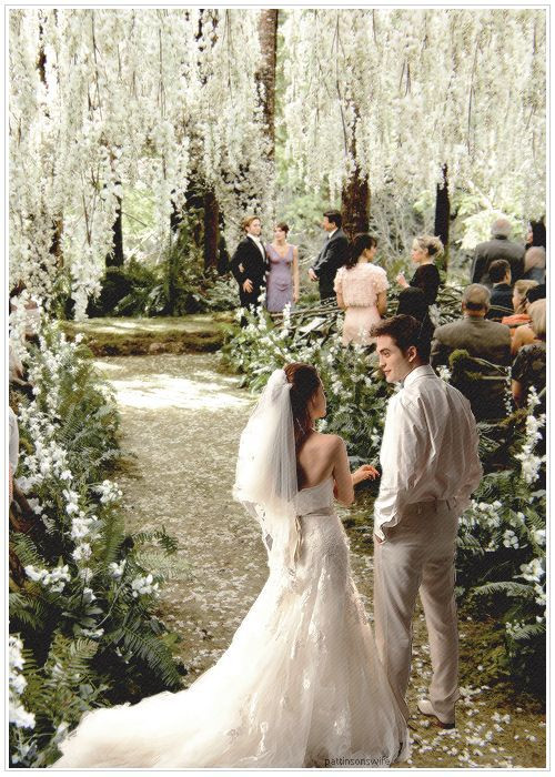 Twilight Hochzeit
 25 best ideas about Bella And Edward Wedding on Pinterest