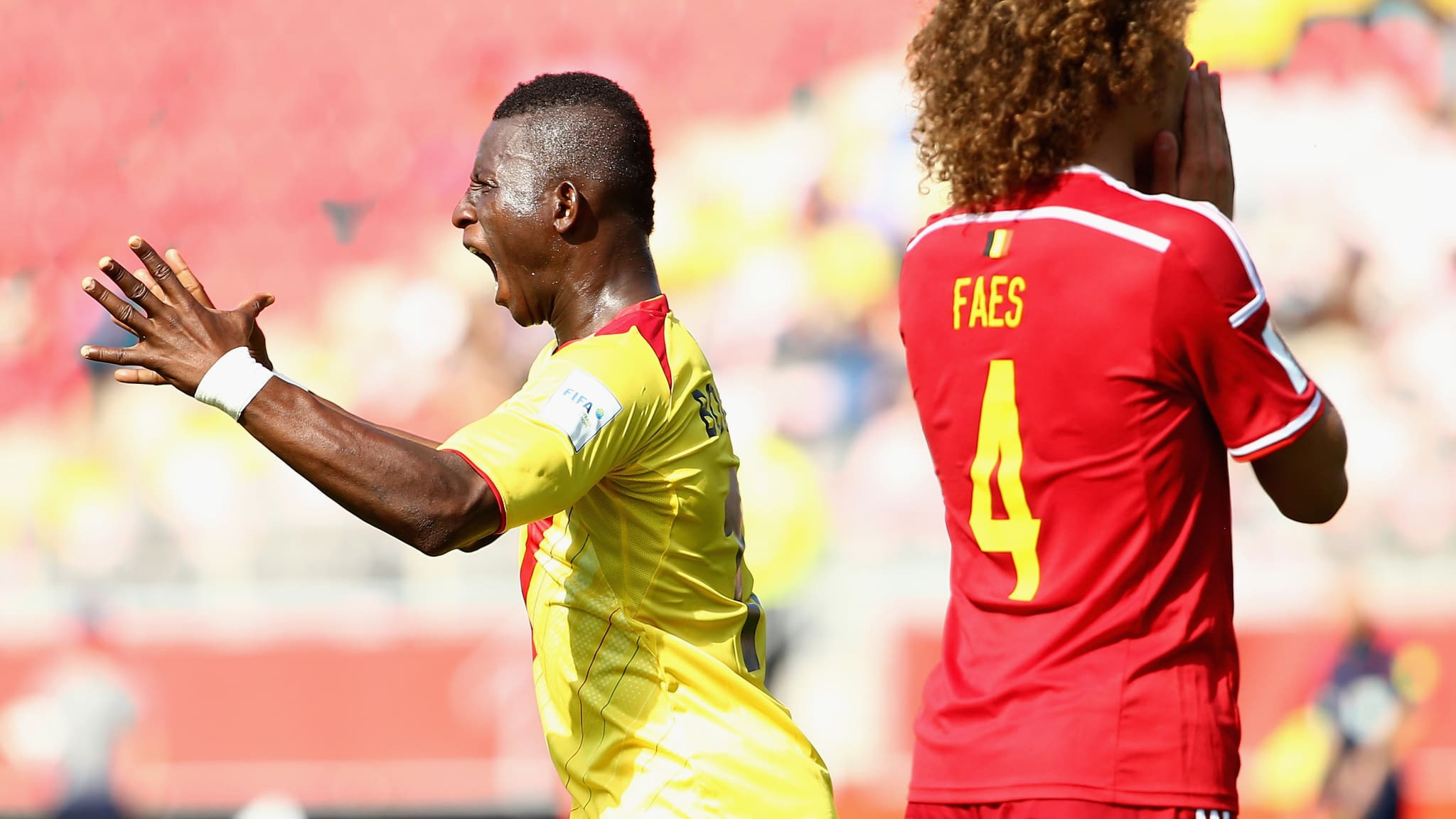 Verrückte Frisuren Frauen
 Verrückte Frisuren der FIFA U17 WM 2015 FIFA