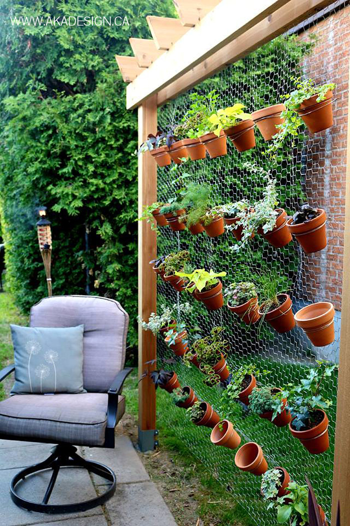 Vertical Garden Diy
 How to Build Your Own DIY Vertical Garden Wall