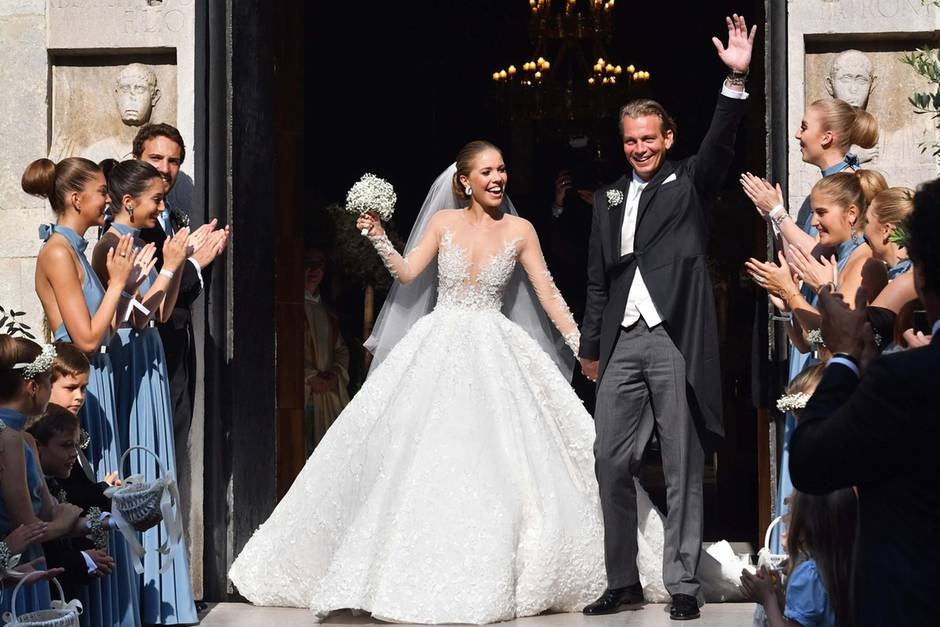 Victoria Swarovski Hochzeitskleid
 Victoria Swarovski Shitstorm für 800 000 Euro Brautkleid