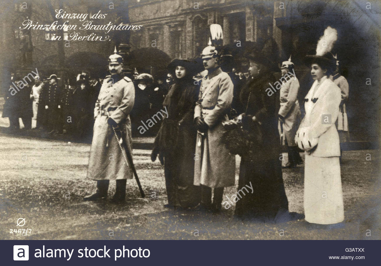 Viktoria Luise Von Preußen Hochzeit
 Kaiser Wilhelm II bei den Feierlichkeiten für