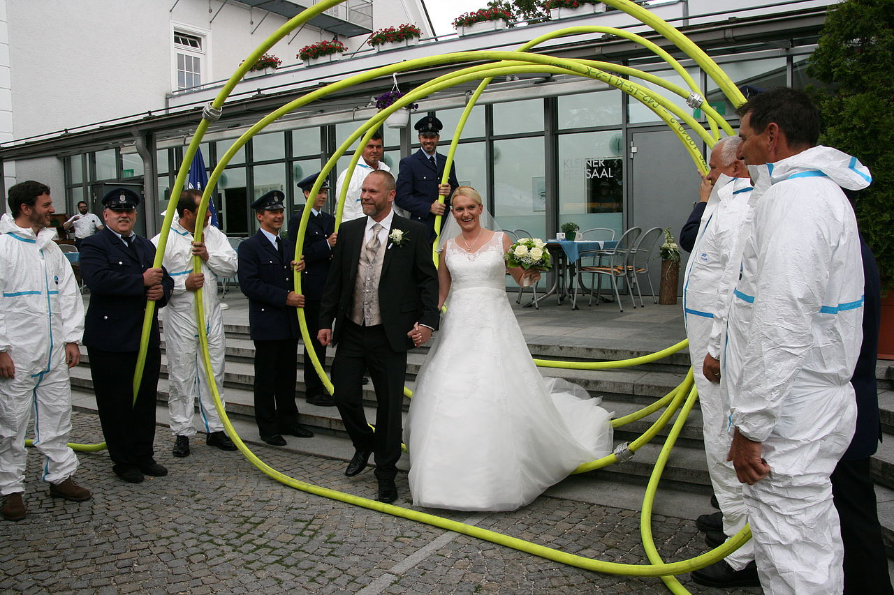 Wie Gratuliert Man Zur Hochzeit
 Wie Gratuliert Man Zur Hochzeit