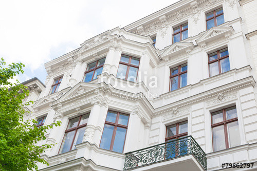 Wohnung Kaufen Regensburg
 "Altbau in Deutschland Berlin" Stockfotos und lizenzfreie