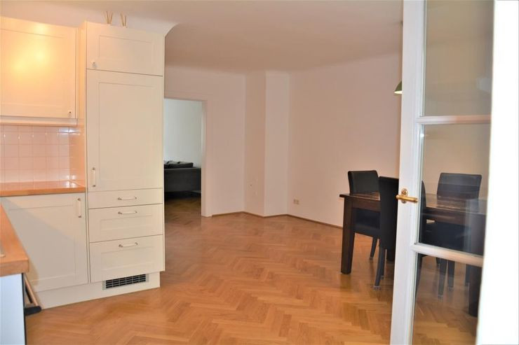 1-2 Zimmer Wohnung
 Altstadt 2 1 2 Zimmer Wohnung mit Balkon in Salzburg auf