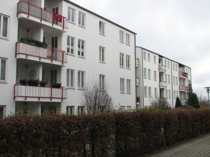 2 Raum Wohnung Plauen
 freundliche und helle 2 Raum Wohnung mit Plauen