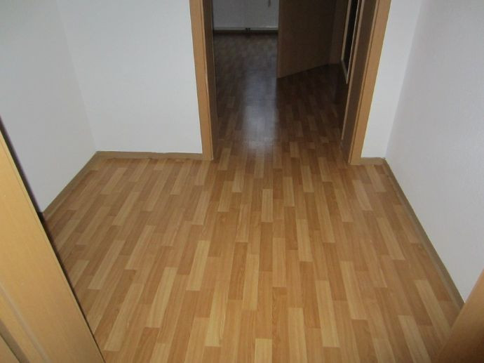 2 Raum Wohnung Plauen
 IDEAL gemütliche 2 Raum Wohnung in Haselbrunn Plauen