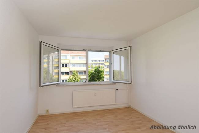 3 Raum Wohnung
 3 Raum Wohnung in Halle Heidekrautweg 1