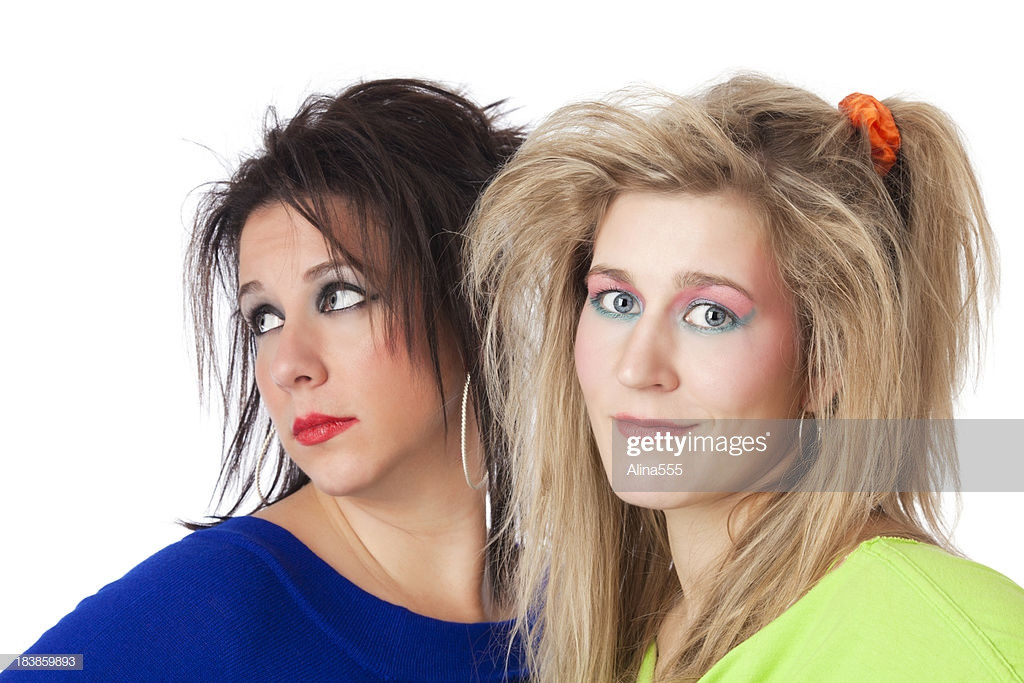 80Er Frisuren Frauen
 Retro Zwei Junge Frauen Mit 80erfrisur Und Makeup Stock