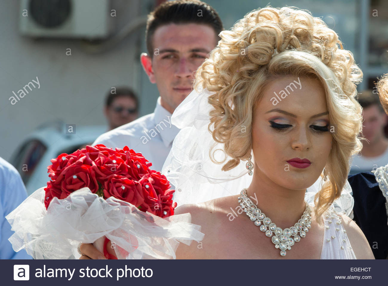 Albanische Hochzeit
 Die Braut albanische Hochzeit Dragash Stockfoto Bild