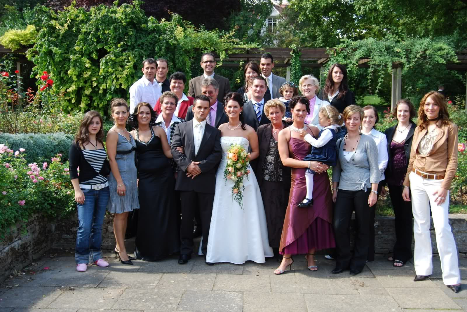 Albanische Hochzeit
 deutsch albanische Hochzeit mit Fotos Hochzeitsberichte