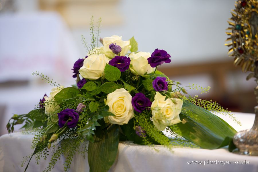 Altarschmuck Hochzeit
 Hochzeit Kirchenschmuck Altargesteck mit Rosen in gelb und