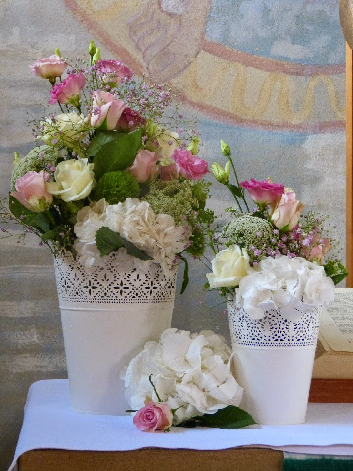 Altarschmuck Hochzeit
 BlütenzauberEgenhausen Kirchendeko für eine Hochzeit