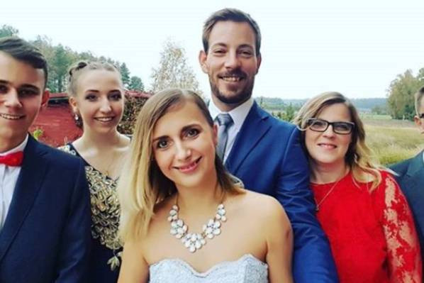 Anna Und Gerald Hochzeit
 "Bauer sucht Frau" Hochzeit Anna zeigt ihren Brautschmuck