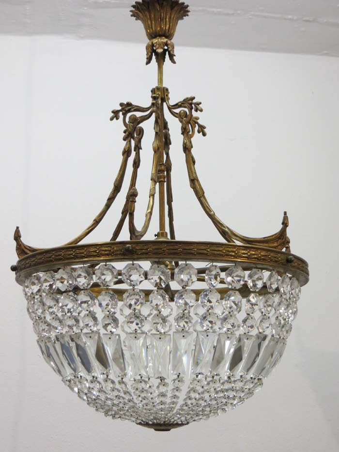 Antike Lampen
 Antike deckenlampen – Glas pendelleuchte modern