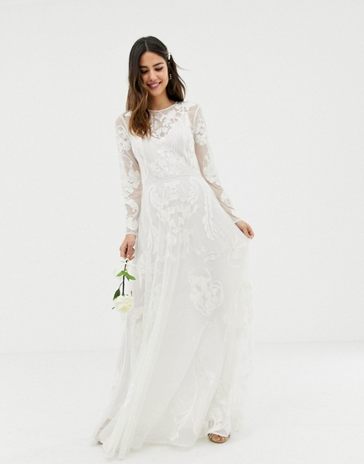 Asos Hochzeitskleid
 ASOS EDITION ‒ Nouveau ‒ Hochzeitskleid mit Stickerei