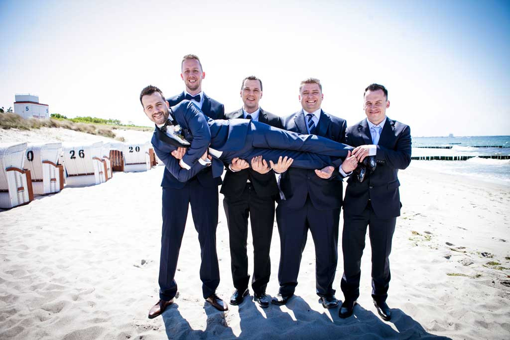 Aufführung Hochzeit Freunde
 Hochzeitsfotos CALIS Fotografie