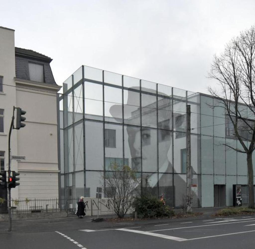 August Macke Haus
 August Macke Haus in Bonn öffnet nach zweijähriger Bauzeit