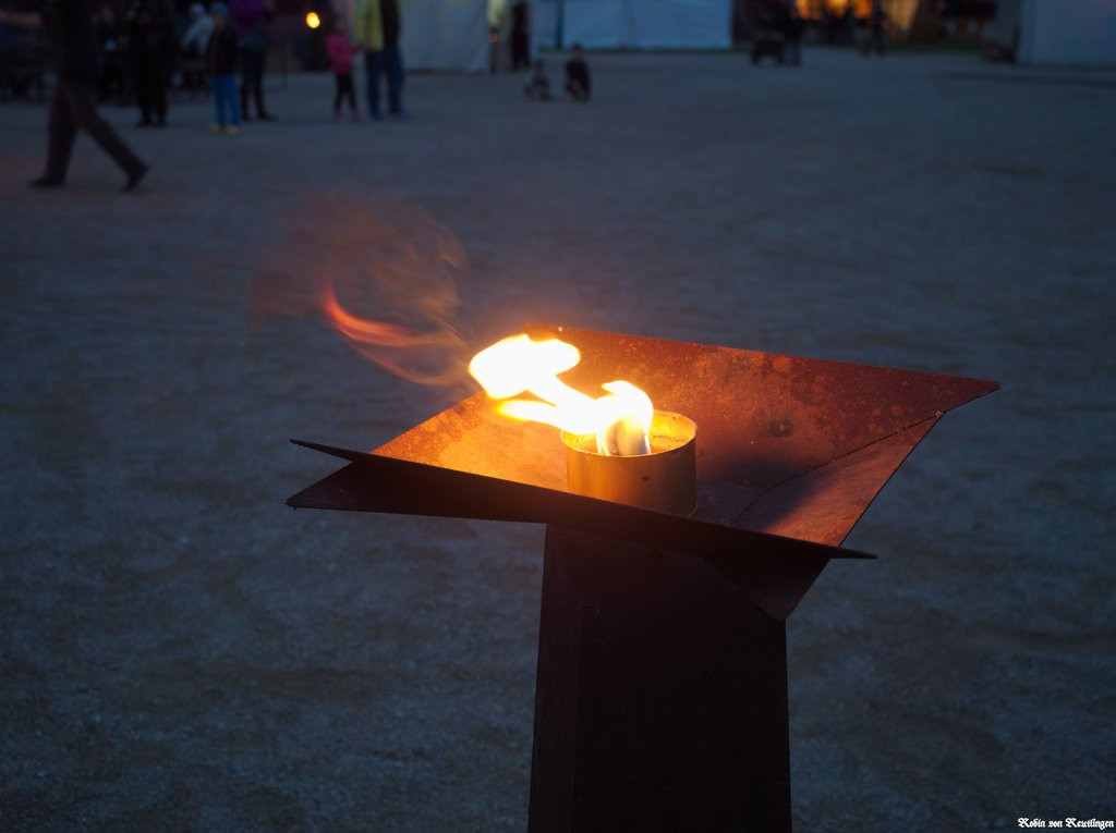 Ausmalbilder Feuer Und Flamme
 Feuer und Flamme by Merkosh on DeviantArt