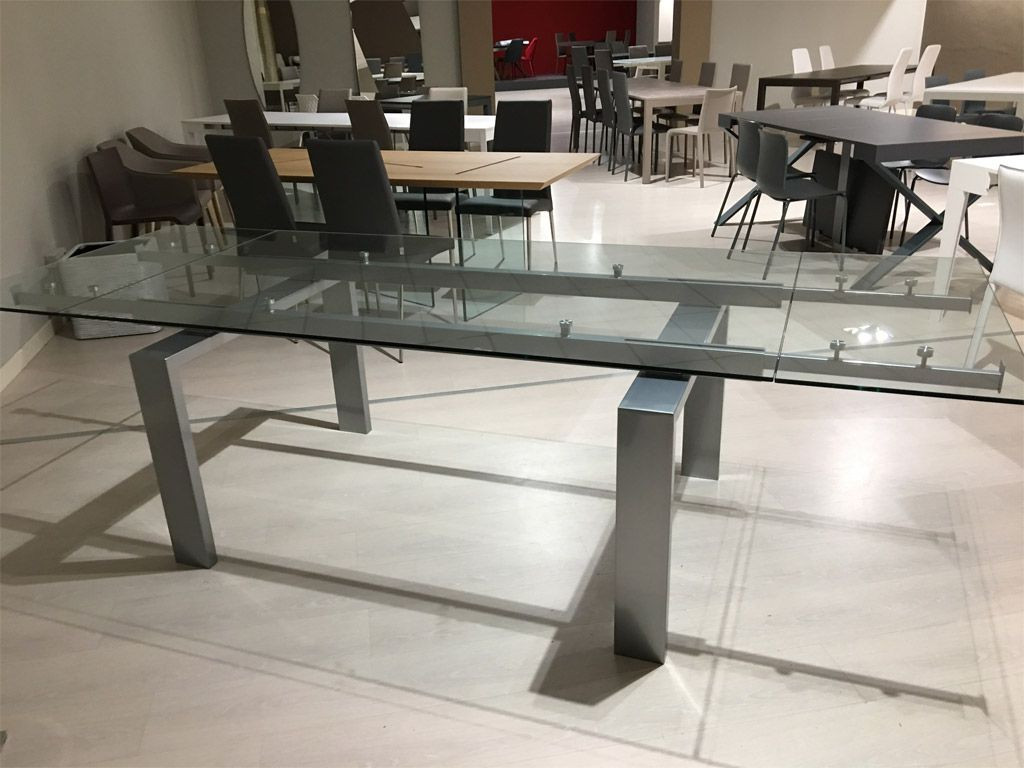 Ausziehbarer Tisch
 Glass Metall ausziehbarer Tisch