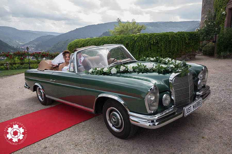 Auto Mieten Hochzeit
 Oldtimervermietung Stuttgart Hochzeit