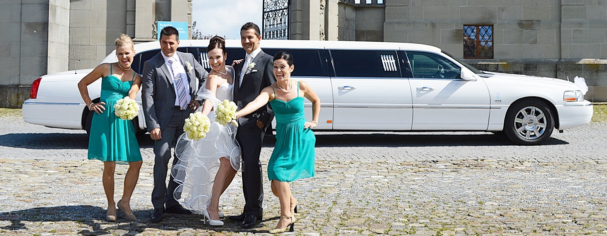 Auto Mieten Hochzeit
 Hochzeitsauto mieten Hochzeitsauto mit Chauffeur mieten